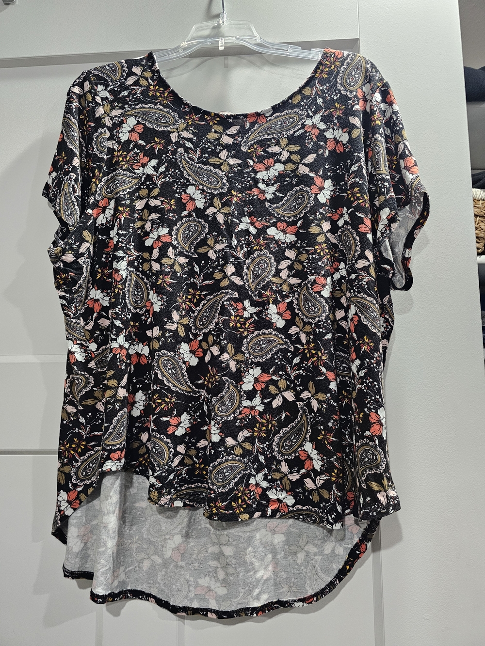 Philosophy Black Paisley & Floral Short-Sleeve Blouse